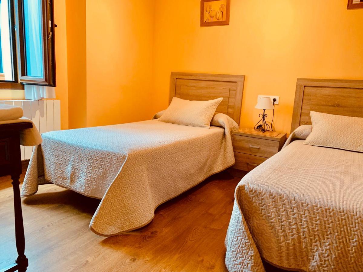 Hostal La Serna Otel Potes Dış mekan fotoğraf
