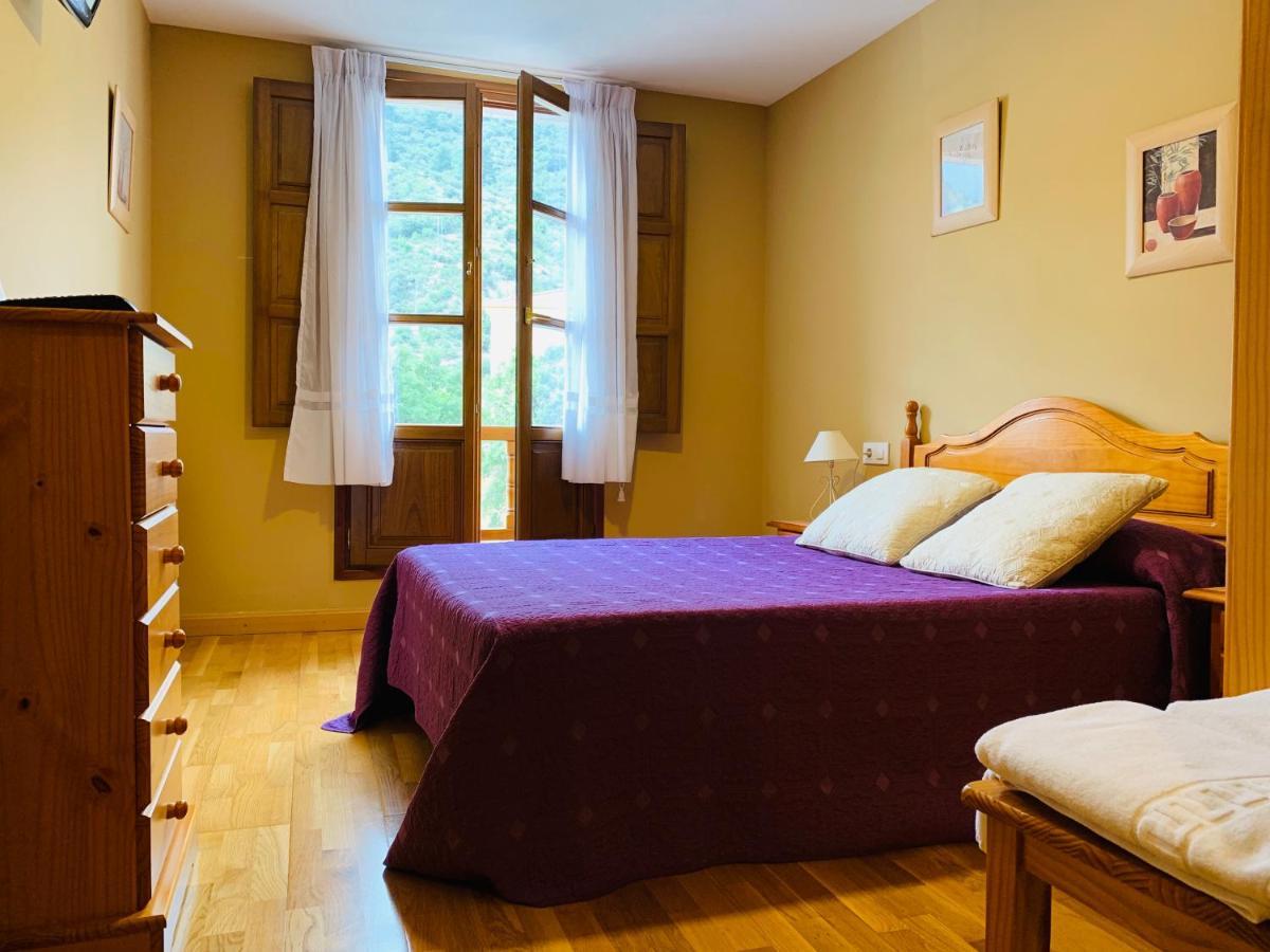 Hostal La Serna Otel Potes Dış mekan fotoğraf