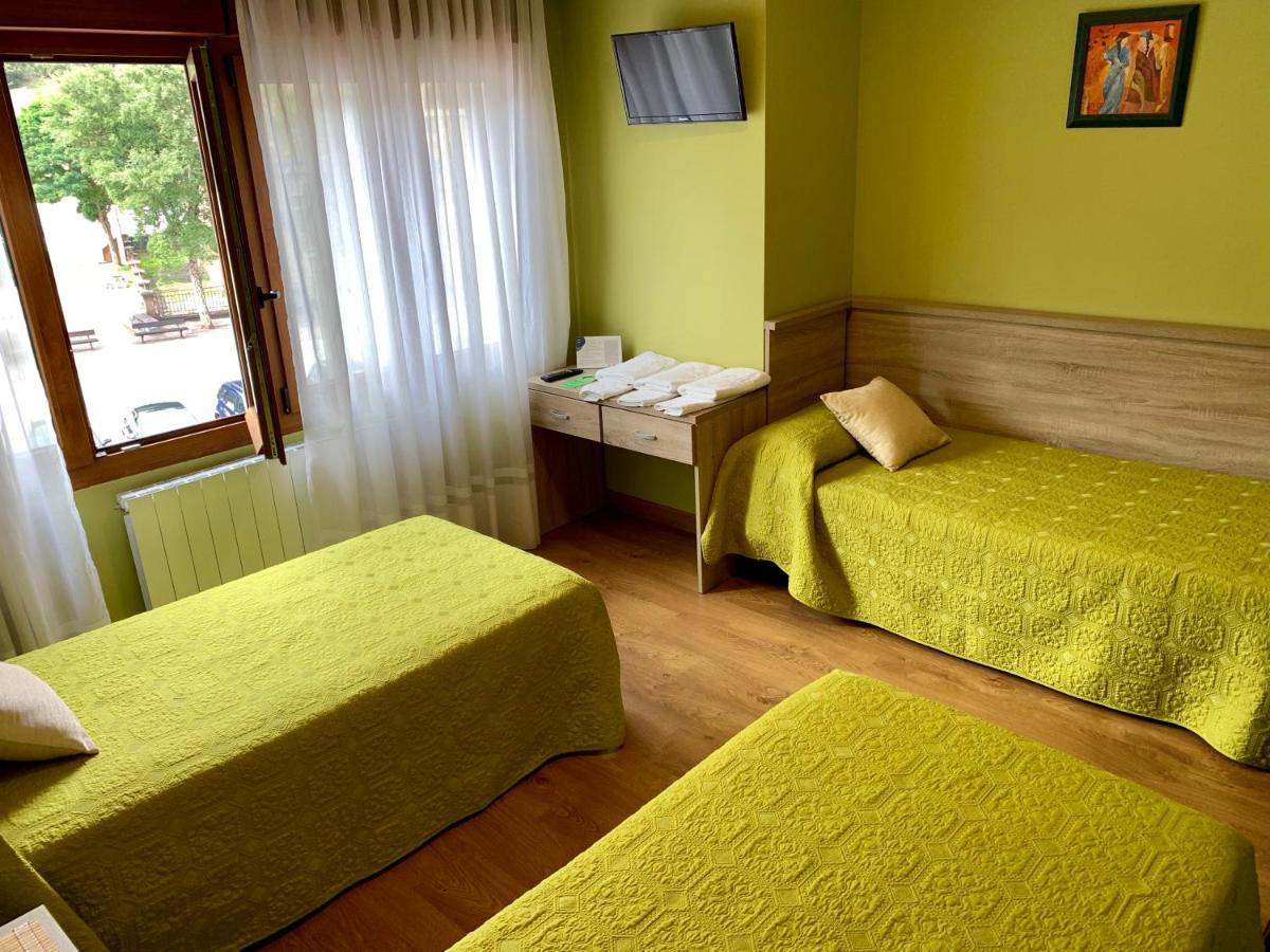 Hostal La Serna Otel Potes Dış mekan fotoğraf